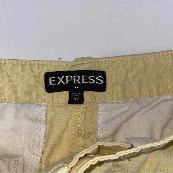 Express Shorts - Picture 3 of 6
